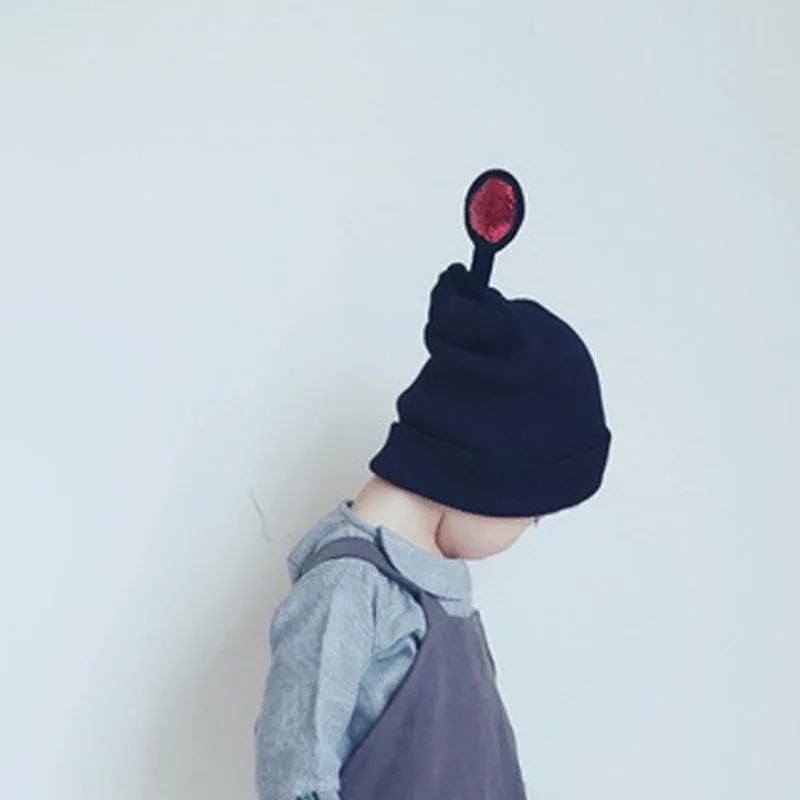 

2016 Big Cartoon insect tentacles Children knitted hats boys girls Winter Hat Baby Earflap Cap Children age