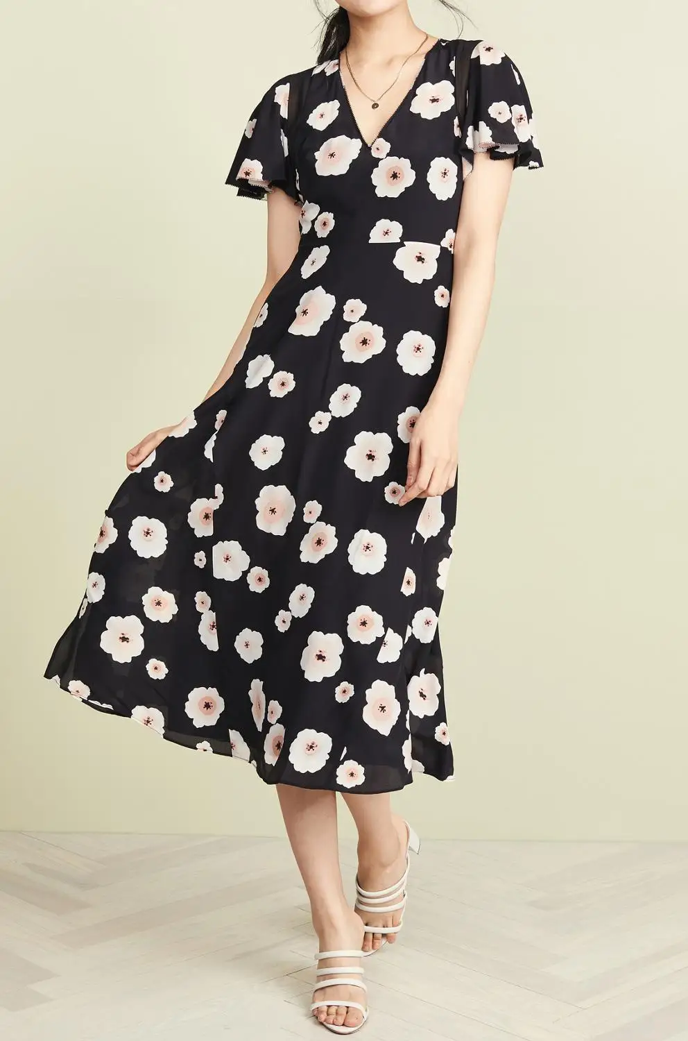 

Black V Neckline Flower Print Midi Dress With Short Sleeve & Slip - Elfbop 2019 Ladies Print Long Dress
