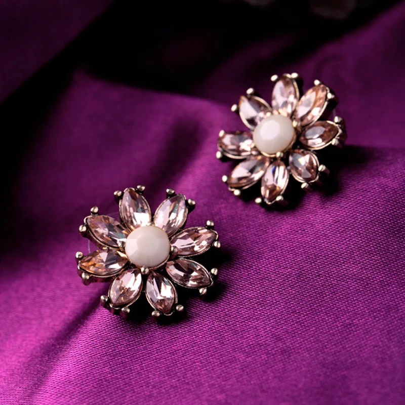 New Fashion 2018 Design Women Simple Crystal Flower Joker Costume Stud Earrings Statement Factory Wholesale Fast shipping|fashion stud earrings|stud