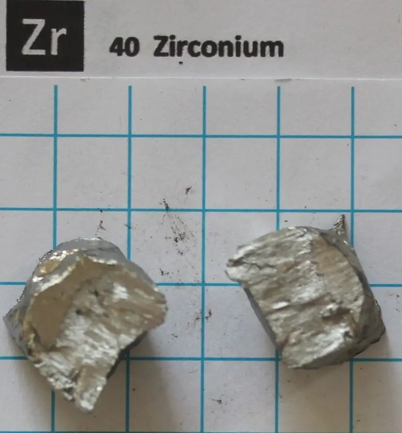 

Transition metal 99.9% ~ 10g Zirconium Metal - Element 40 sample