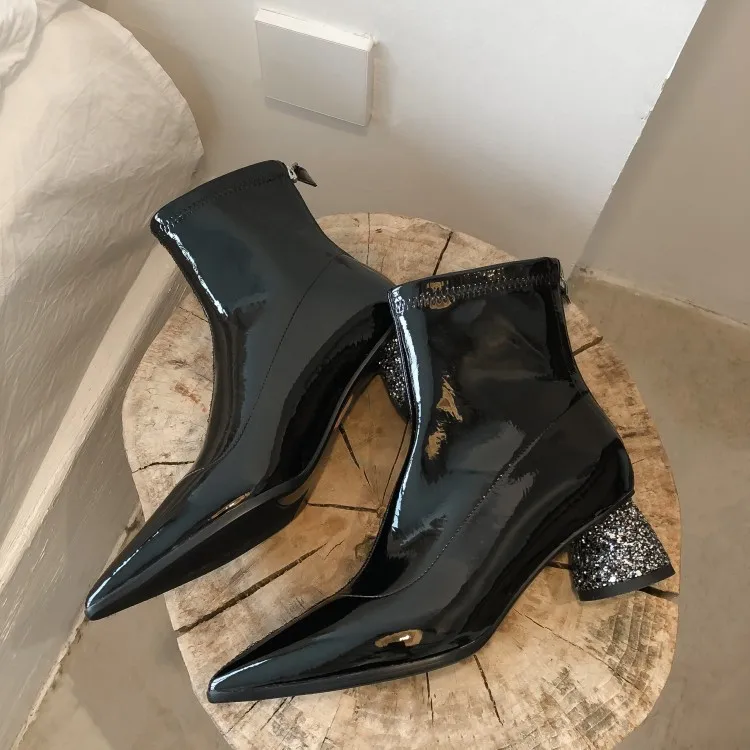 

MLJUESE 2020 women soft ankle boots patent leather pointed toe crystal heel high heel boots winter short plush women boots