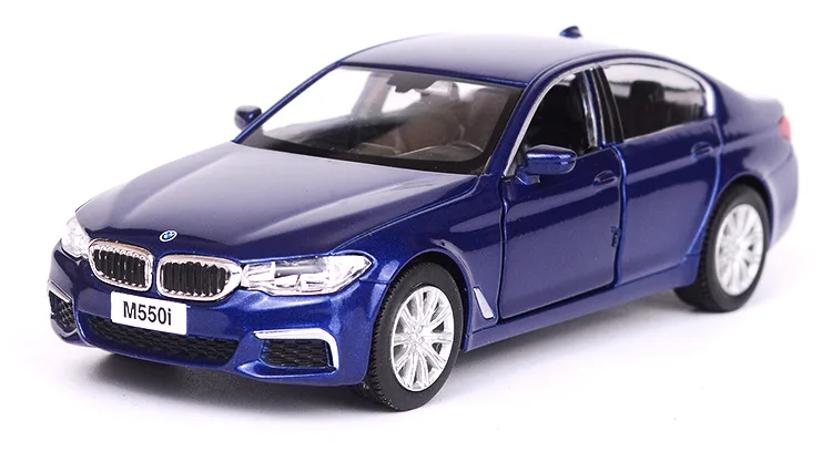 1:36 Масштаб литая под давлением металлическая модель автомобиля для BMW M550i Коллекционная модель автомобиля игрушка для детей Подарки
