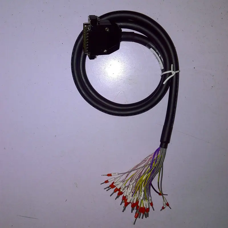 Прямая с фабрики DELTA B2 Servo CN1 линии управления ASD-BCNDS0044-1M 1 м 2 м servo кабель Индивидуальные