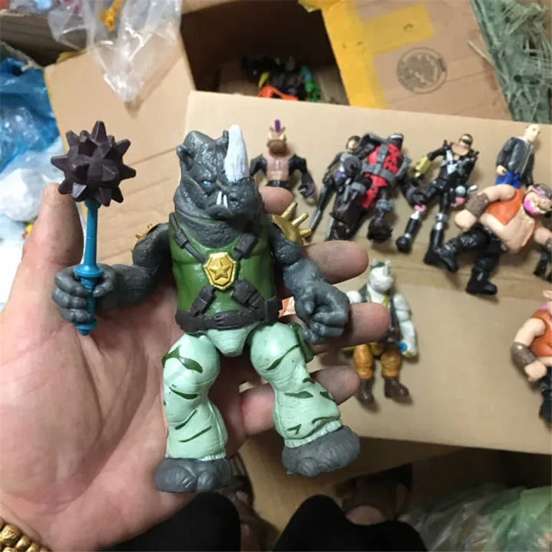 Skup Żółw kanalizacyjny anime figurka niszczarka kwiecień · O Neil Karai Fishface ręce i nogi mogą poruszać się ręcznie robione zabawki dla dzieci