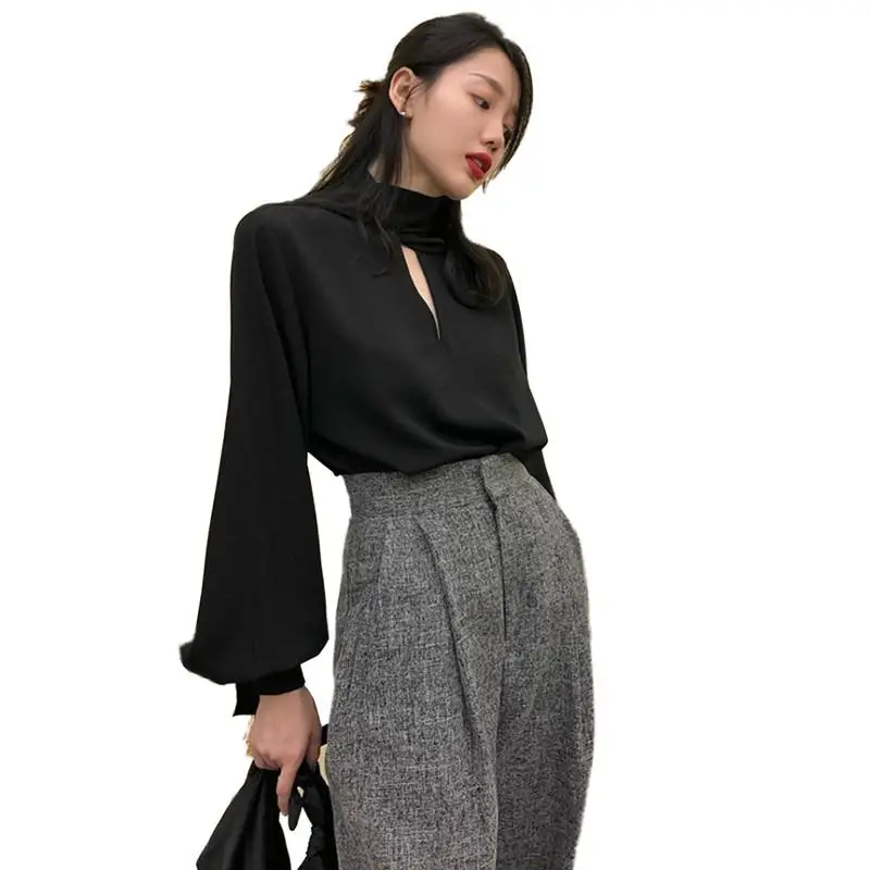 

Women 2019 New Spring Autumn Elegant V-Neck Shirt Female Solid Lantern Sleeve Blouse Ladies Loose Casual Chic Simple Tops V946