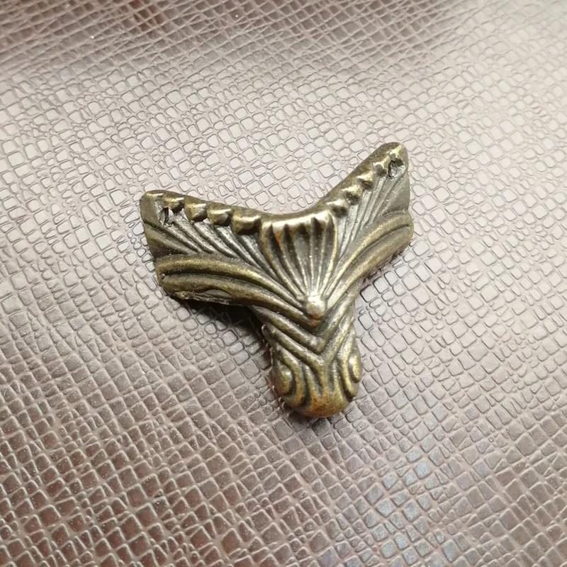 

4pcs Antique Brass Vintage Bronze Jewelry Gift Box Wooden Case Decorative Feet Leg Znic Alloy Corner Protector With Screws