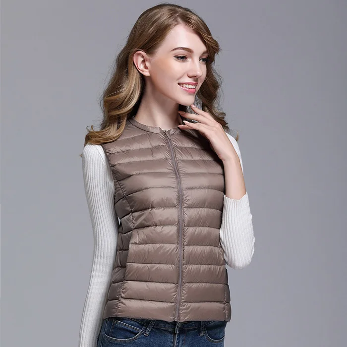 Kopen Nieuwe Herfst Vrouwen Witte Eendendons Vest Ultra Licht Down Vest Jacket Winter Ronde Kraag Peter Pan Slanke Mouwloze Jas