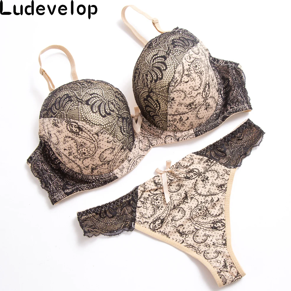 Ludevelop Lady Sexy Women Bra Set Plus size Floral Lace Bralette Briefs Set Elegant Thin cup Bra Underwear Women Lingerie Set Ludevelop Lady Sexy Women Bra Set Plus size Floral Lace Bralette Briefs Set Elegant Thin cup Bra Underwear Women Lingerie Set