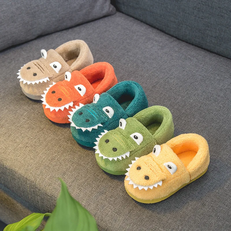 Детские ботинки; детская хлопковая обувь с рисунком крокодила; теплые тапочки для маленьких мальчиков; зимняя одежда; мягкие ботинки для новорожденных девочек