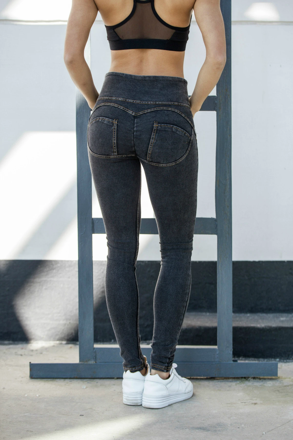 Ум ноги Высокая Талия Зауженные джинсы пуш-ап для бедер женские джинсовые брюки эластичные спортивные женские леггинсы весна Фитнес