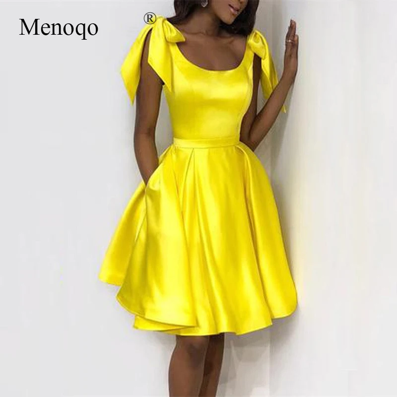 Женское атласное короткое платье для выпускного вечера Menoqo желтое сатиновое до