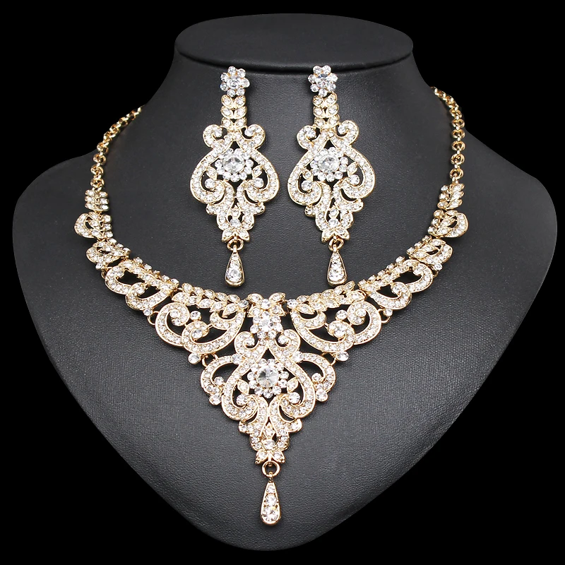 elegant wedding necklace