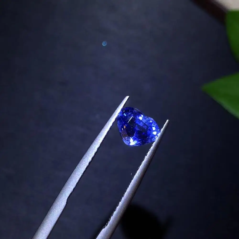 

Gems AIG certification 1.56ct 100% VS type Natural Sri Lanka Origin UnHeated Cornflower Blue Sapphire Loose Gemstones