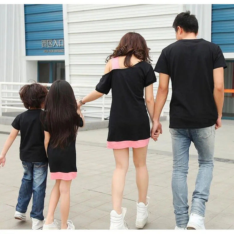 Одинаковые комплекты для семьи, летняя Одинаковая одежда для всей семьи, платье с покатыми плечами для мамы и дочки, 3 цвета