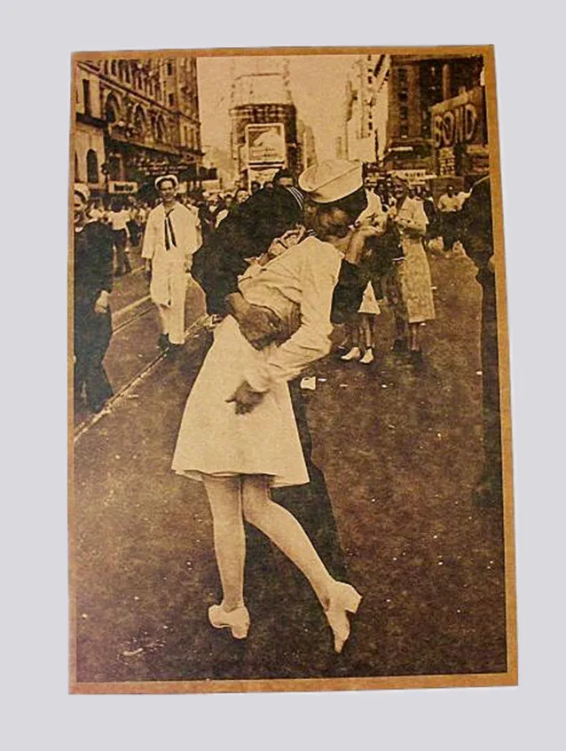 

Retro Nostalgic Vintage Poster Print Kissing On VJ Day - Nurse Kissing Sailor Art Wall Pictures For Living Room cartaz do filme