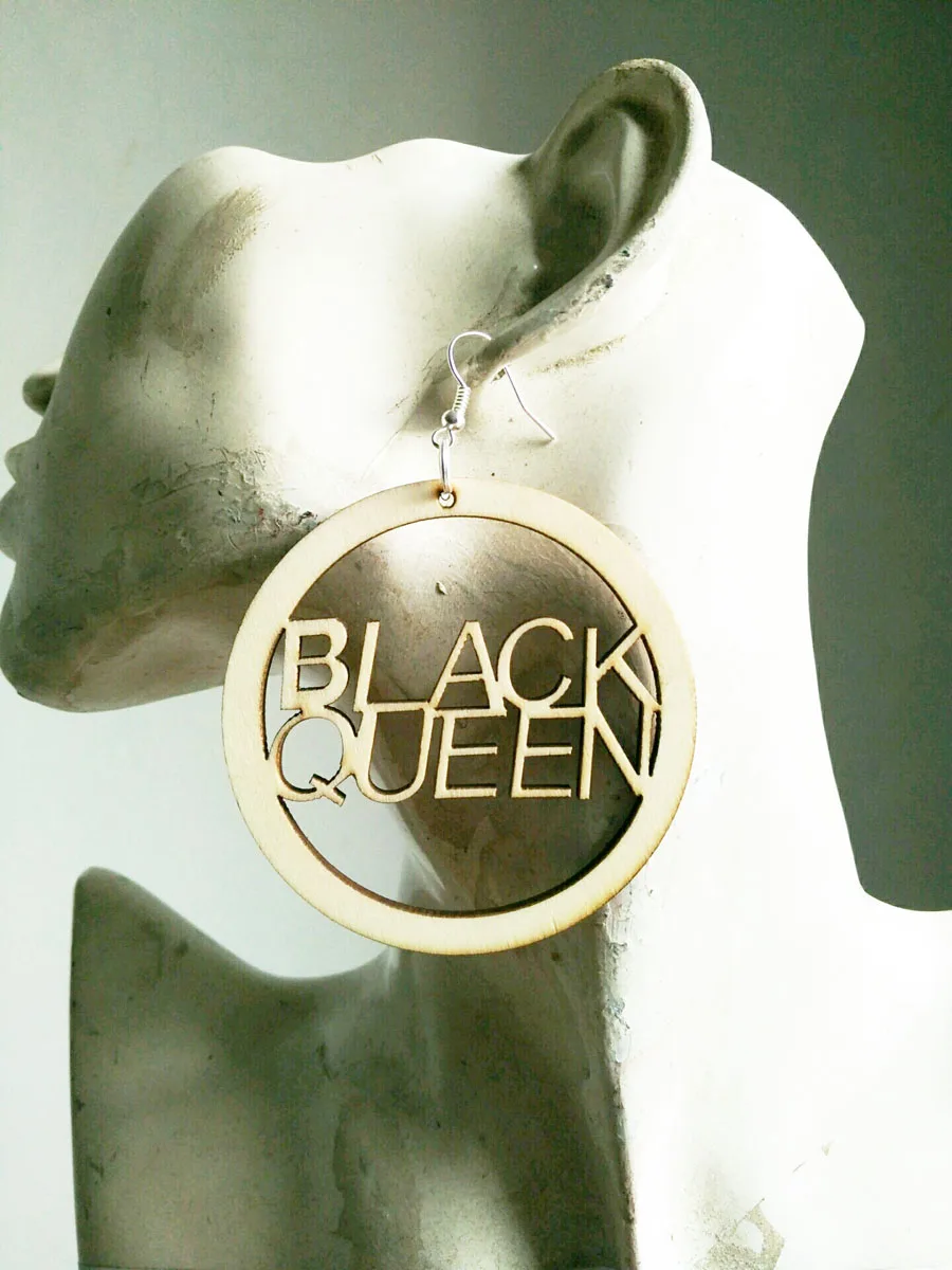 

2017 New arrived natural wooden laser cut BLACK QUEEN word NATURAL COLOR Wooden earring WE-0633