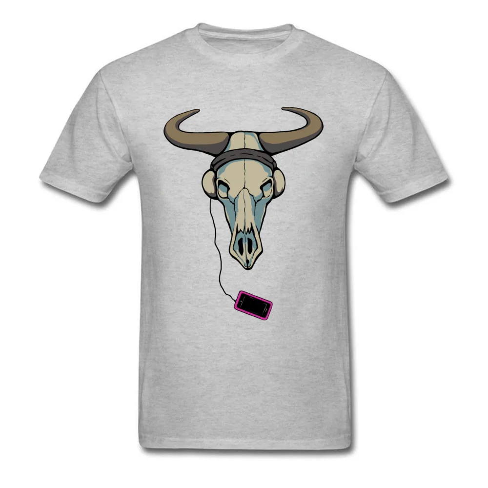 Skull Likes Music Too_grey