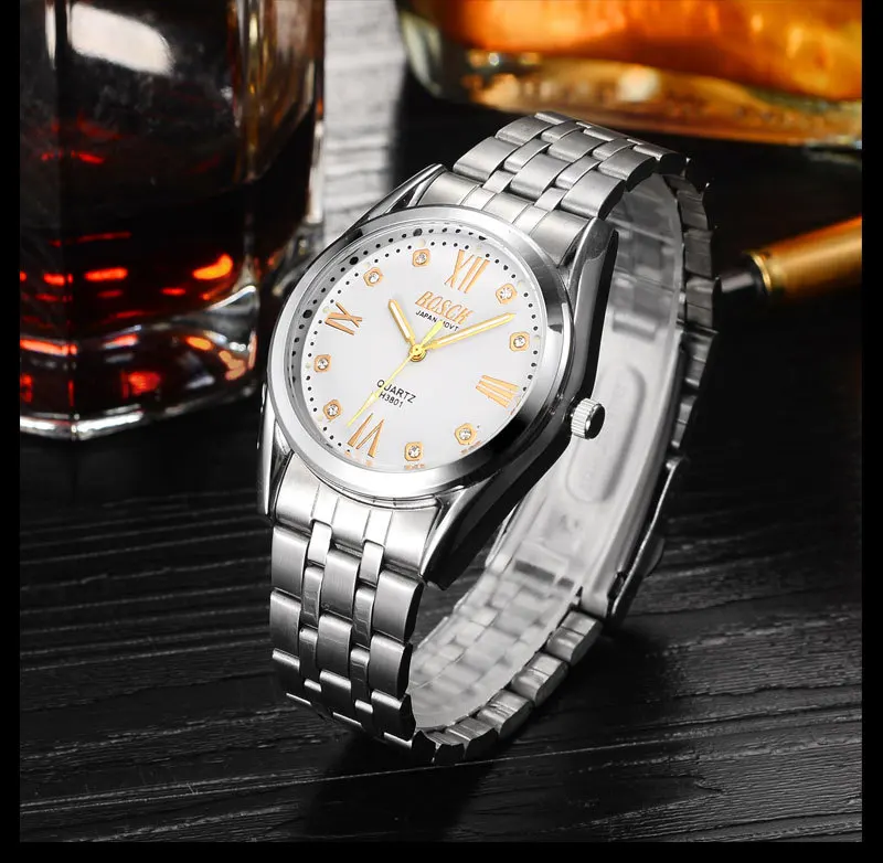 

The mirrored rectangle is beautiful and casual, and the watch is made of tungsten steel.