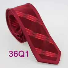 Yibei Coachella Галстуки бордовый Средства ухода за кожей Шеи Галстук границы с черный, красный диагональные полосы Галстуки тонкий для Для мужчин микрофибры узкий Gravata