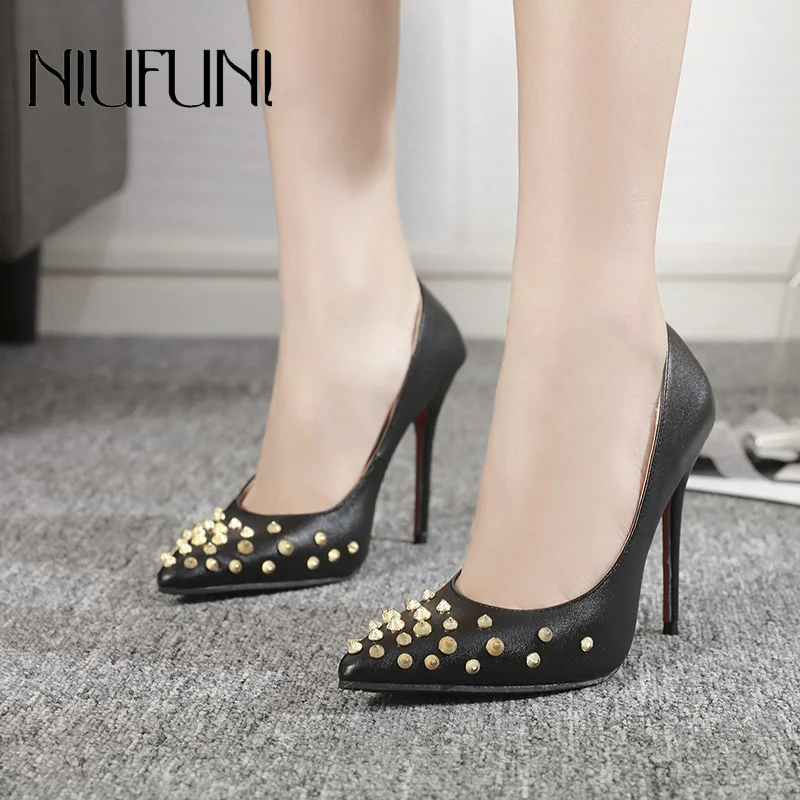 

NIUFUNI Fashion Leather High Heels 2021 Women's sandals Pointed Toe Sandals Black Sexy Woman Shoes Banquet Elegant Rivet Ladies