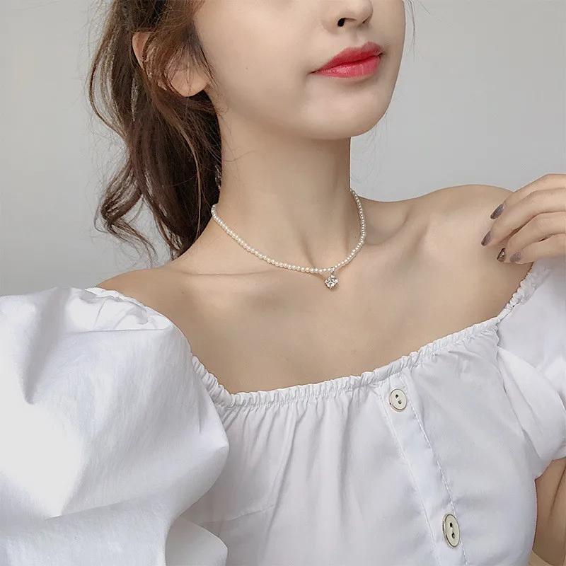 

New Korean Charm Simulated Pearl Choker Necklace Bling Crystal Pendant Clavicle Chain For Girls Women Statement Jewelry
