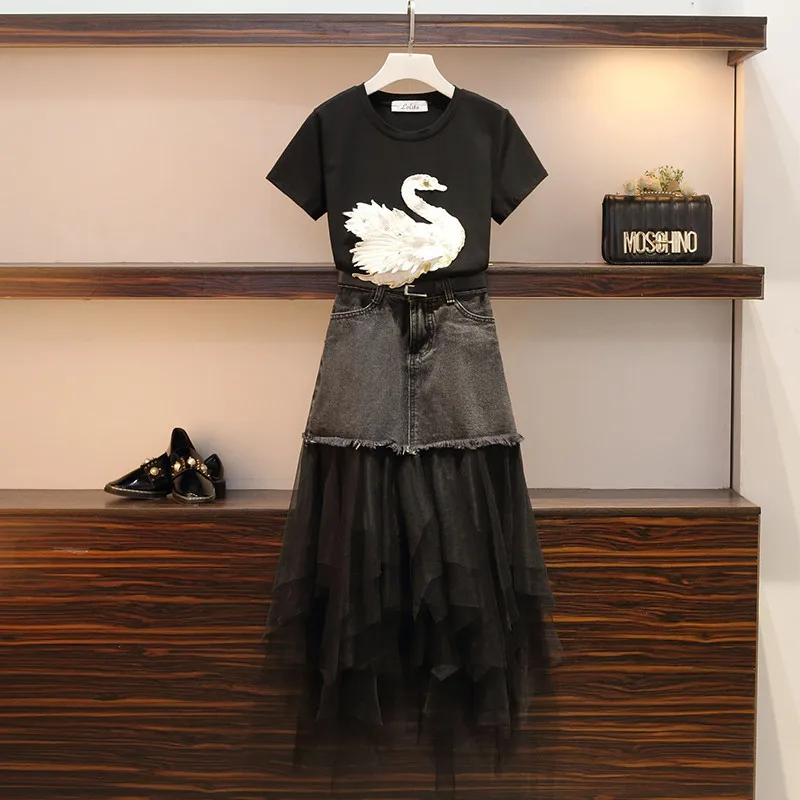 

Luxury Quality 2019 Summer Women Mesh Patchwork Black 3D swan T-shirt + mesh Denim skirts 2 Piece sets With Belt