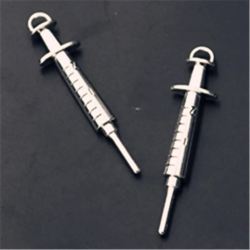 

4pcs Antique Silver 3D Medical Syringe Glamour Alloy Pendant For Hip-Hop Necklace Bracelet DIY Metal Jewelry Handmade findings