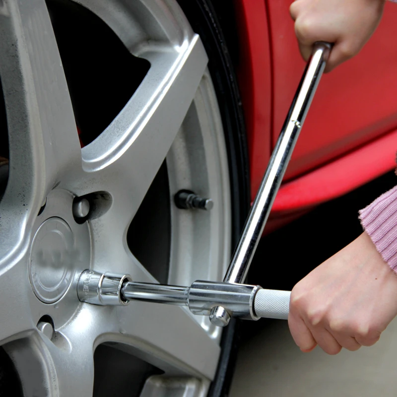 

Automobile tyre wrench tire repair tools maintenance when removing sleeve wrench and cross