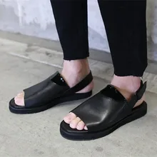 Летние толстой подошве Сандалии для девочек Для мужчин кожаные модные пляжные Повседневные Дышащие Нескользящие все матч с открытым носком роман Сандалии для девочек