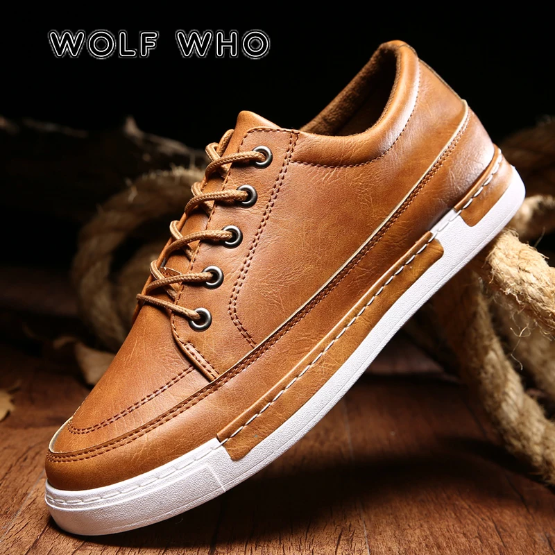 

WOLF WHO 2018 Men Casual Shoes Leather Breathable Man Fashion Brand Flats Shoe Male sneakers Lace Up Footwear Drop Shipping W046