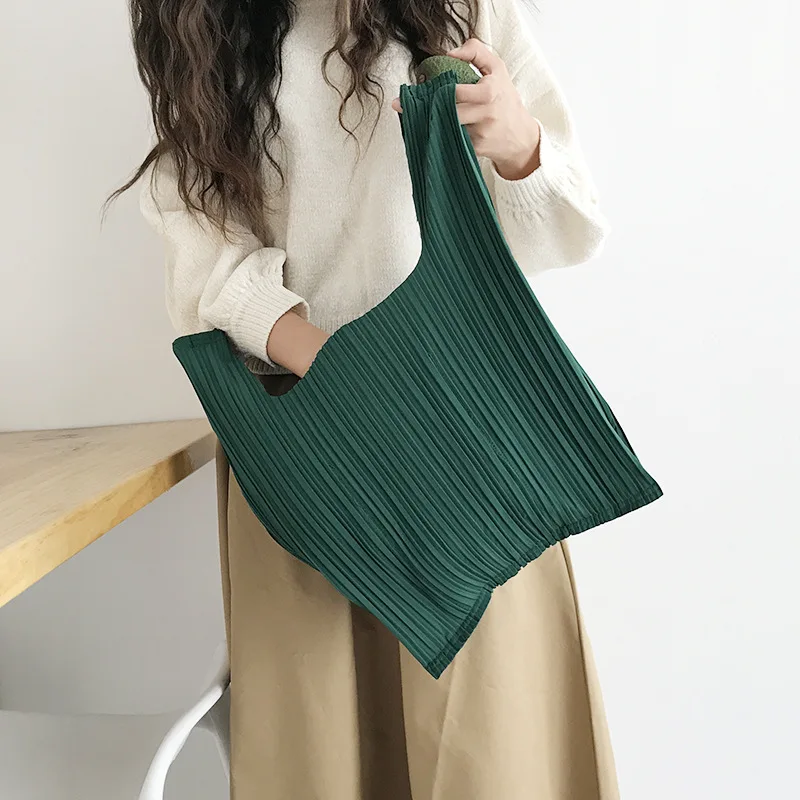 

Fashion New Stylish Green Black Color Double Handles Pleated Foldable High Capacity Handbag All Match Tote Handbag Ladies Purse