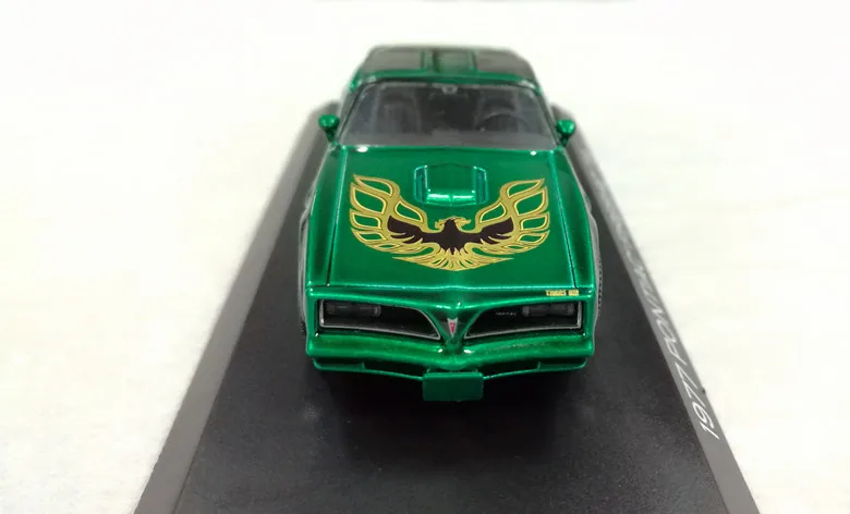 Зеленый светильник 1:43 1977 PONTIAC Жар-птица T/A бутик сплав автомобиль игрушки для детей Детские игрушки Модель оригинальная коробка