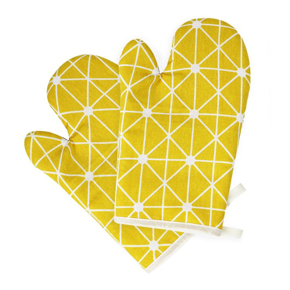 

2pcs/Pack Heat-Resistant Microwave Mitts Nordic Stye Cotton Linen Oven Gloves Thickened Baking Tool For Kitchen (Yellow)