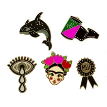 Broche Vintage cinta de película de ballena medalla MEH lágrimas de ojos niña broche esmalte Pin botón chaqueta abrigo Collar insignia joyería para niños