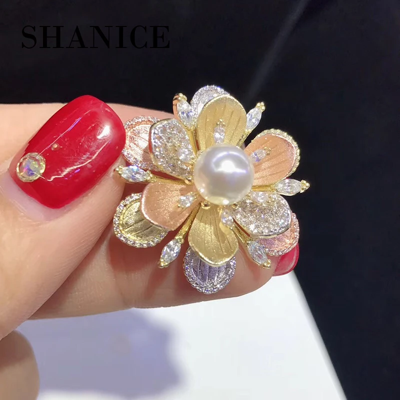 

SHANICE Frosted Gold Six-petal flower Brooch Pins Cubic Zirconia CZ Crystal Wedding Brooches For Women Party Jewelry Gift