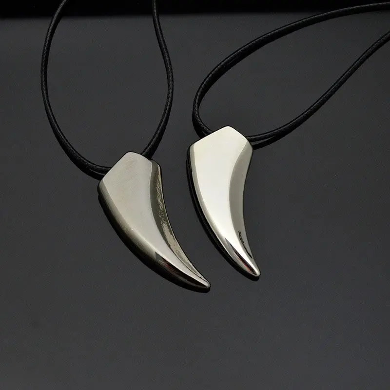 Necklaces Hot Sale Men 's Character Smooth Moon Shape Titanium Steel