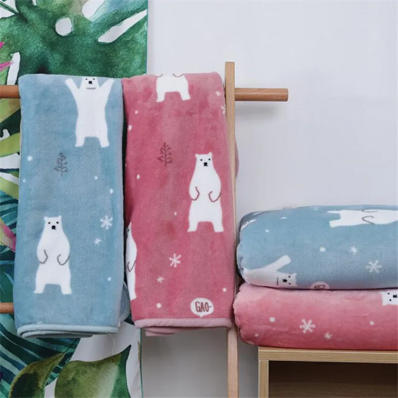 

Hot Sale High Quality New Soft Flannel Cute Polar Bear Cartoon Kids Comfortable Sleeping Blanket Autumn Nap Quilt
