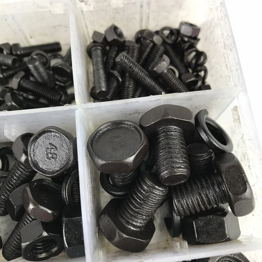 

240pcs M4 M5 M6 M8 M10 Hex Head Nut and Bolt Kit Home Fasteners Portable Washer Lock Assortment Set