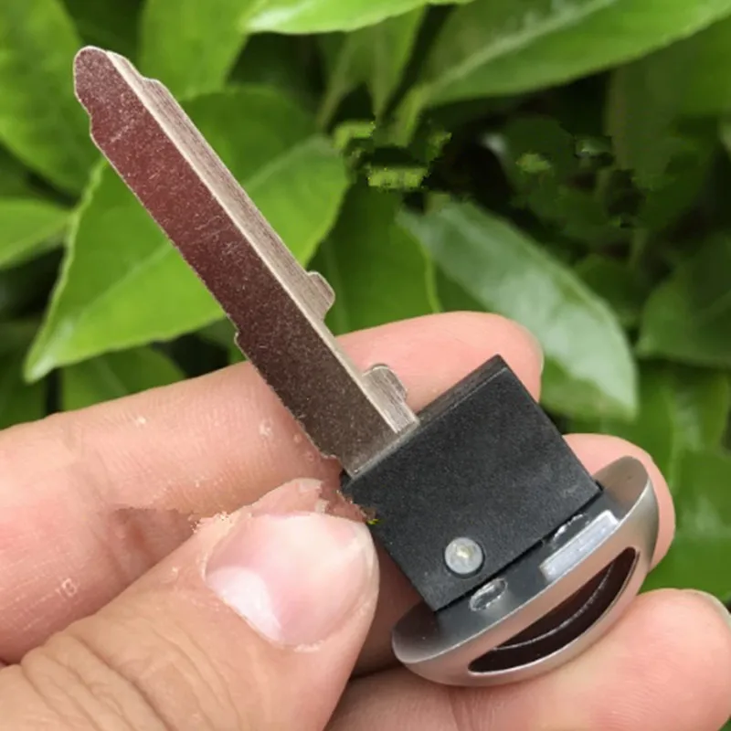 mazda key blade-2_