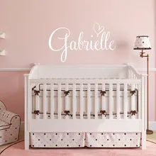 Персонализированные Дети имя настенные наклейки сердце детская монограмма, наклейка детская комната виниловая настенная роспись