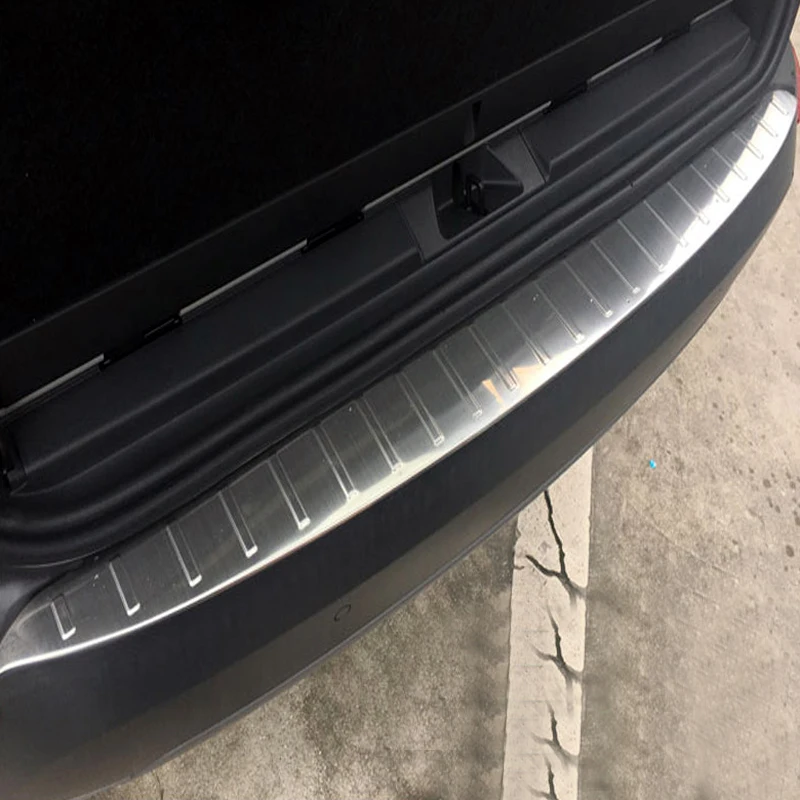 

Rear Trunk Boot Bumper Guard Sill Plate Protector Molding Trim For Land Rover Discovery 5 L462 2017 2018 car accessories