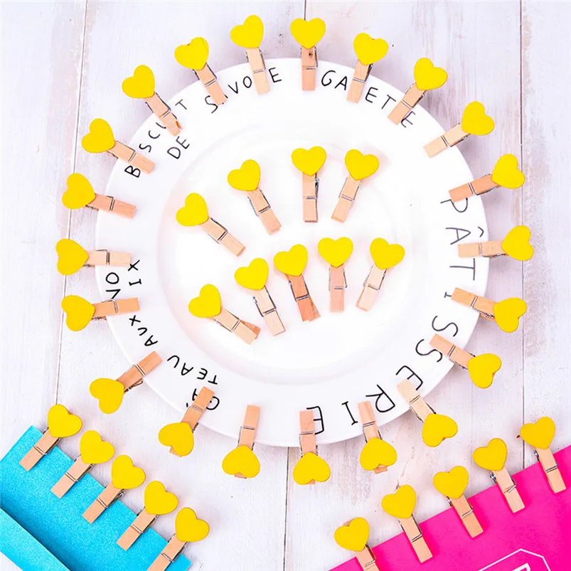 5 Pcs Clips Wall Decor DIY Creative Frame With Mini Colored Heart Clothespins R02 (1)