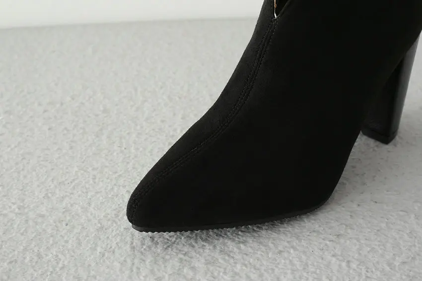 QUTAA/ г. Осенне-зимние женские ботильоны из флока с пряжкой на молнии модная женская обувь на высоком квадратном каблуке с острым носком Size34-43