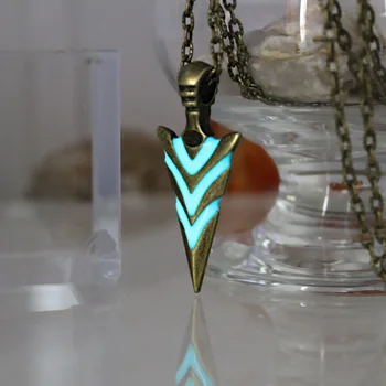 Knight Arrow Luminous Necklace7