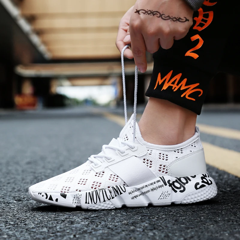 

Running Shoes for Men Breathable and Deodorant Super Light Hollow Mesh Shoes Wear-resistant Fitness Shoes Male Sneakers Mens