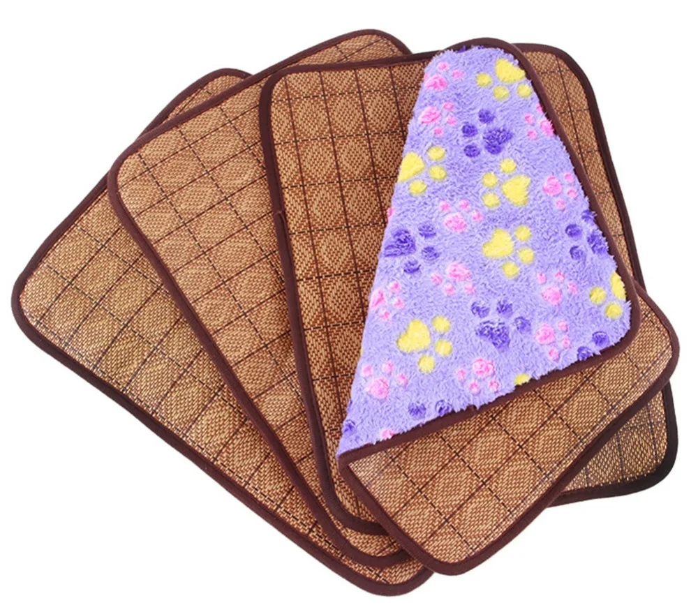 

Pet Blanket Summer Winter Use Dog Cat Bed Mat Foot Print Warm Sleeping Mattress Small Medium Dogs Cats Coral Fleece Pet Supplies