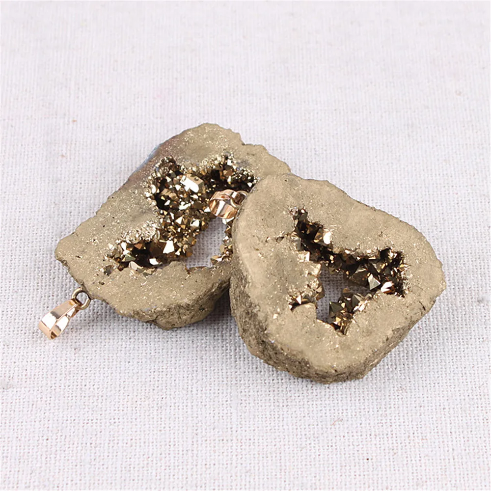 

Irregular Natural Agates Plating Crystal Pendant Crystal Druzy Pendant Handmade Gems Natural Stone Pendants For Jewelry Making