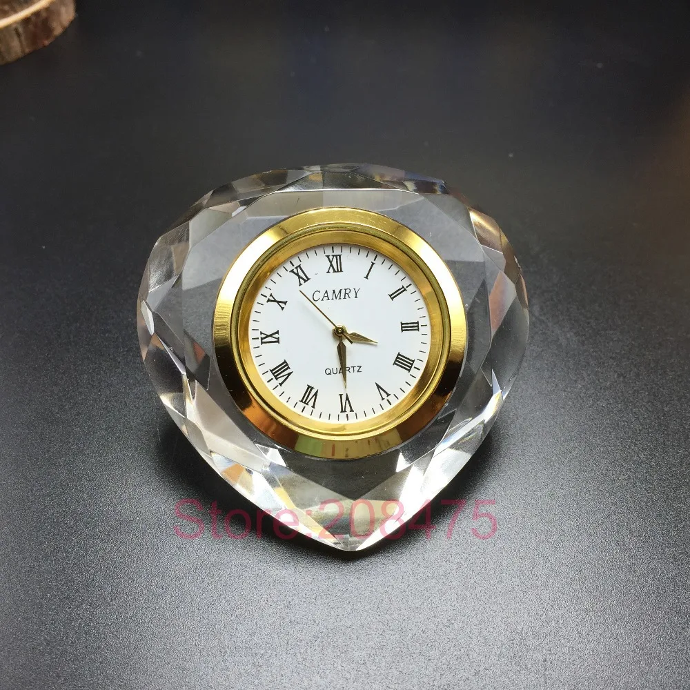 Free Shipping Best selling quartz Crystal heart shaped Clock Golden
