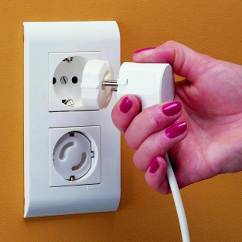Socket Cover 1