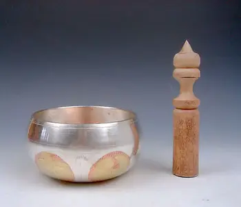 

Tibetan White Copper Gilt Chakra Singing Bowl Meditation Gongs8 cm